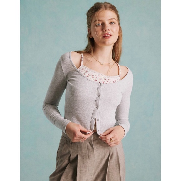 MISS SELFRIDGE 2-IN-1 FLORAL INSERT TOP (GRAY HEATHER) - Picture 1 of 6